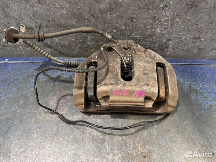 Суппорт передний левый Bmw 5 F10 N55B30A 3.0T