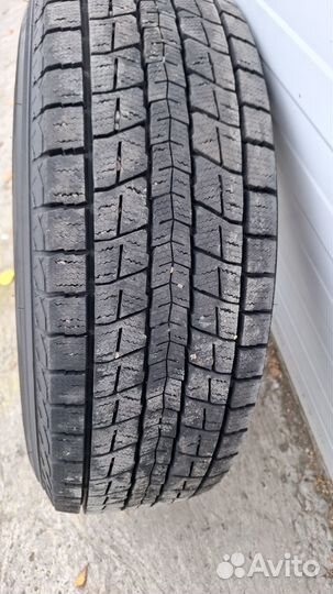 Dunlop Winter Maxx SJ8 225/65 R17