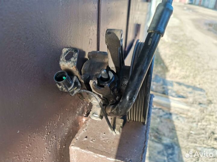 Насос гур solaris