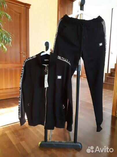 Спортивный костюм женский новый