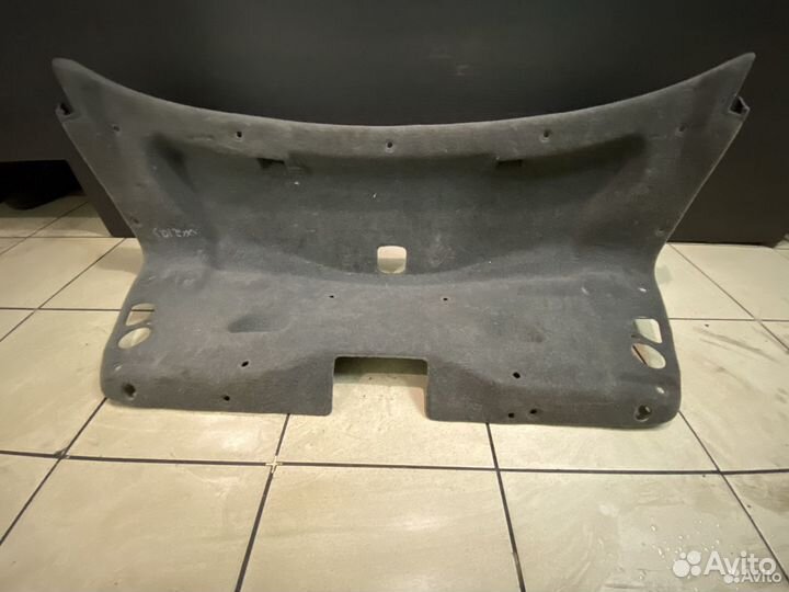 Обшивка багажника Mercedes-Benz W210