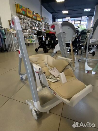 Стульчик для кормления Luxmom B2