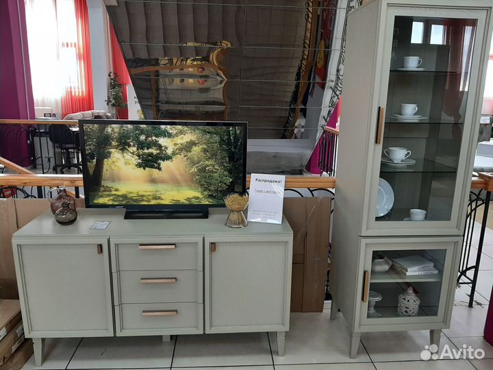 Тумба под тв из массива дуба