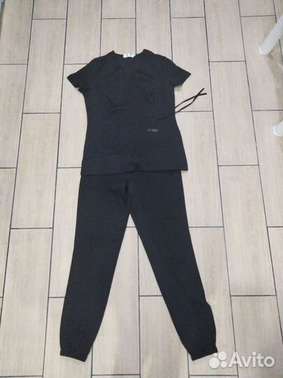 Медицинский костюм