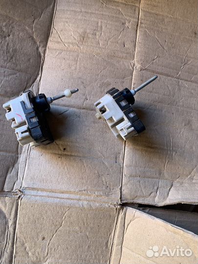 Моторчик корректора фары toyota corolla 150