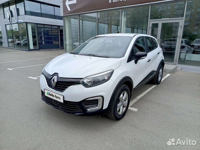 Renault Kaptur 1.6 CVT, 2019, 38 048 км с пробегом, цена 1886000 руб.