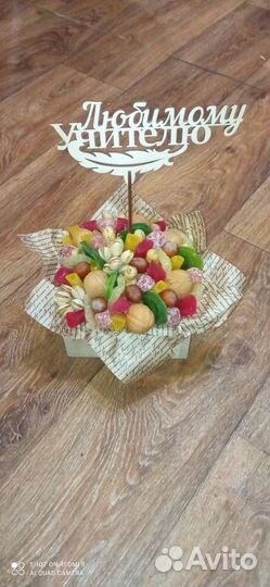 Съедобные букеты из сухофруктов и орехов