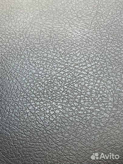 Подлокотник центральный Toyota Prado 150