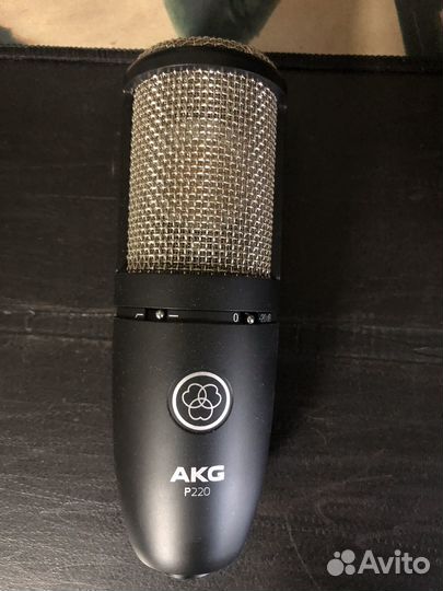 Микрофон akg p220
