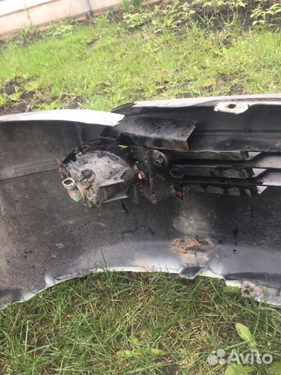 Бампер передний Nissan Teana J31. 2003-2005г