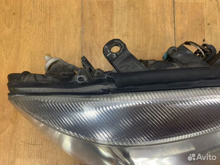 Фара передняя правая Opel Astra G хетчбэк 5-ти дв