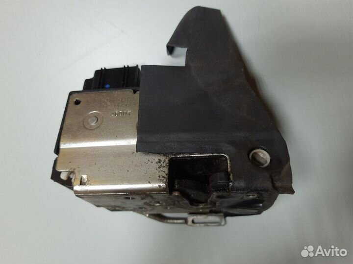 Замок задний правый Ford Fiesta Fusion