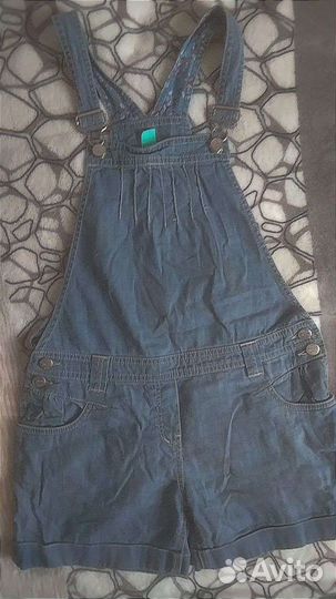 Продаю летний джинсовый комбинезон для девочки