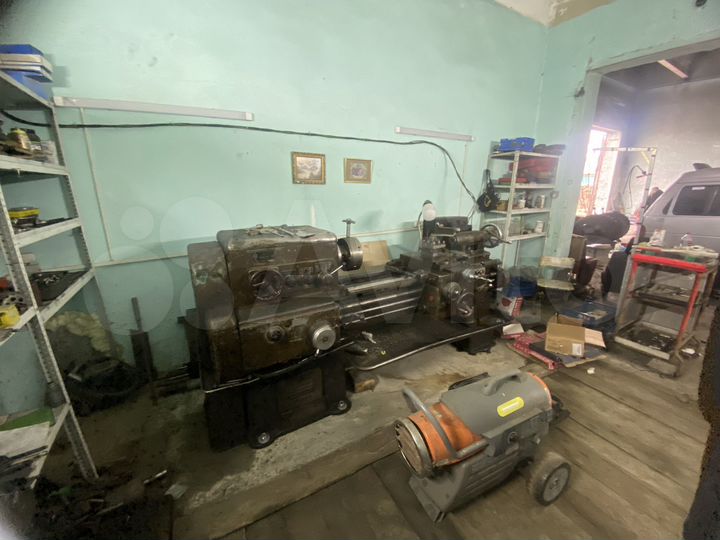 Гараж, > 30 м²
