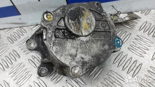 Насос вакуумный jeep grand cherokee WK (4SV16KX01)