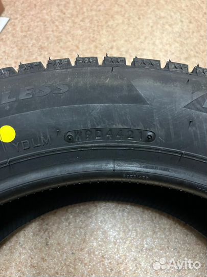 Bridgestone Blizzak Ice 215/55 R17 98T