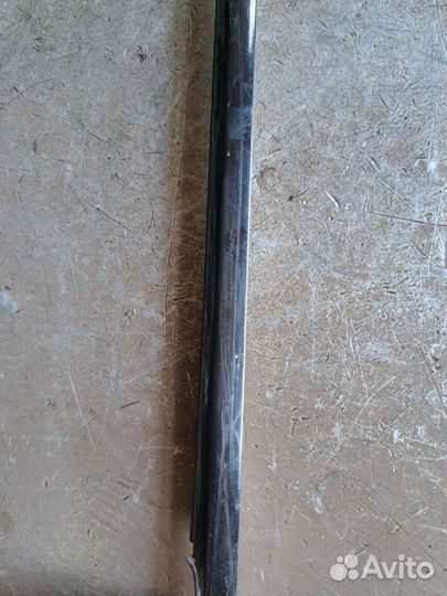 Молдинг стекла задний правый BMW E65