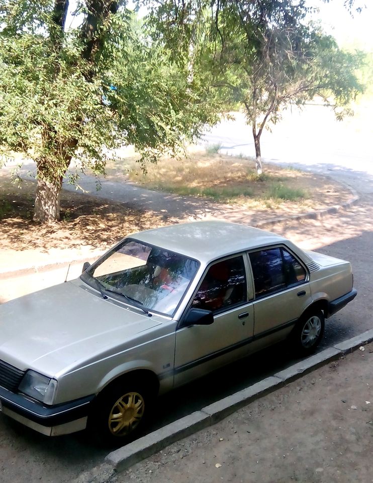 Opel Ascona: фото из отзыва