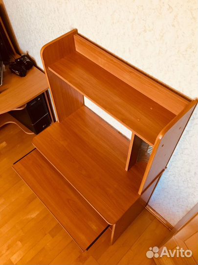 Компьютерный стол