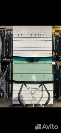 Лобовое стекло на Audi Q3