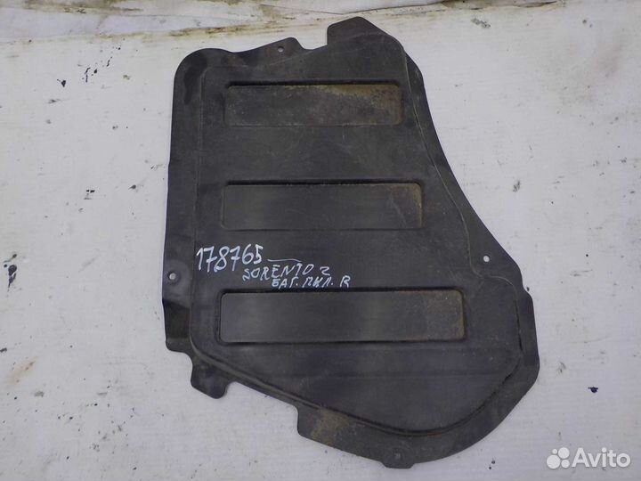 Обшивка багажника KIA sorento