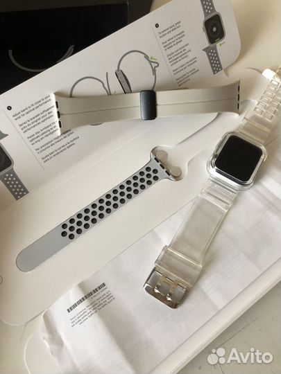 Apple Watch Series 4 Nike + 40 mm silver