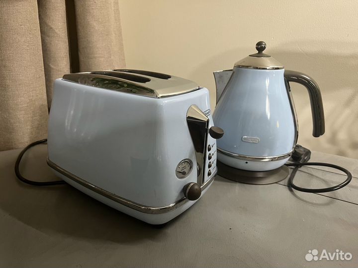 Чайник и тостер Delonghi vintage azure blue