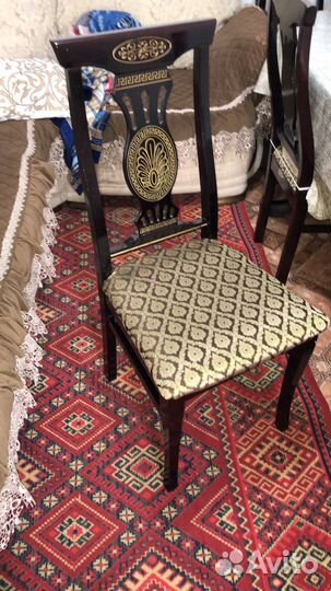 Кухонный стол