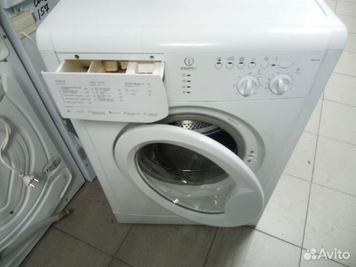 Стиральная машинка indesit на 5 кг 1.000 о/б отжим