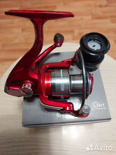 Катушки shimano catana, 3000,2500,4000