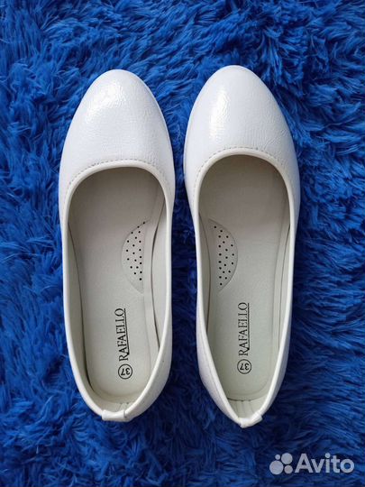 Балетки,тапки,шлепанцы для девочки новые