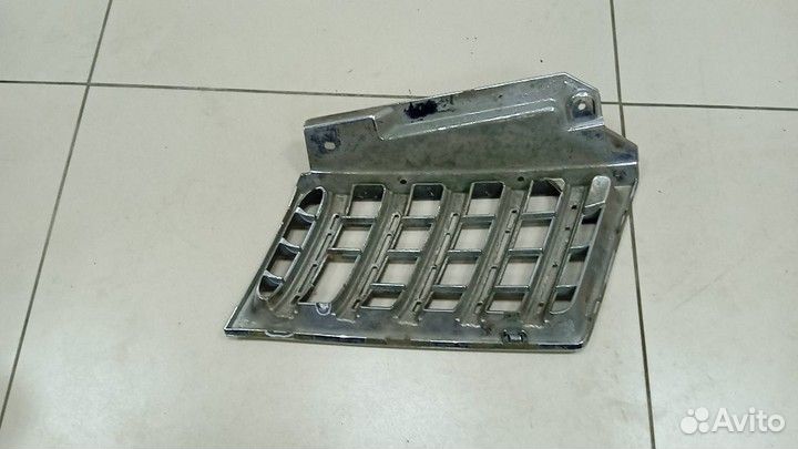 Решетка радиатора Mitsubishi Pajero Sport