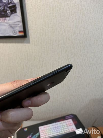 iPhone 7, 32 ГБ