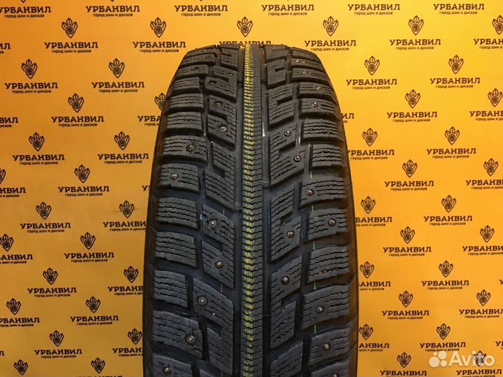 Kumho I'Zen KW22 215/65 R16 98T