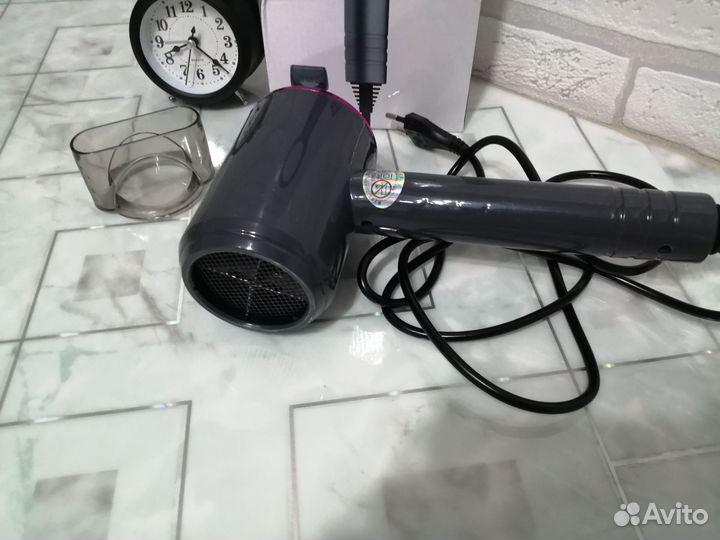 Фен Dyson (новый)