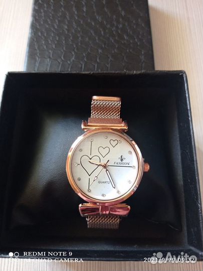 Женские Часы