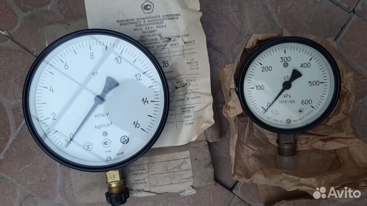 Манометр 0-16 кг/см и 0-600 кРа