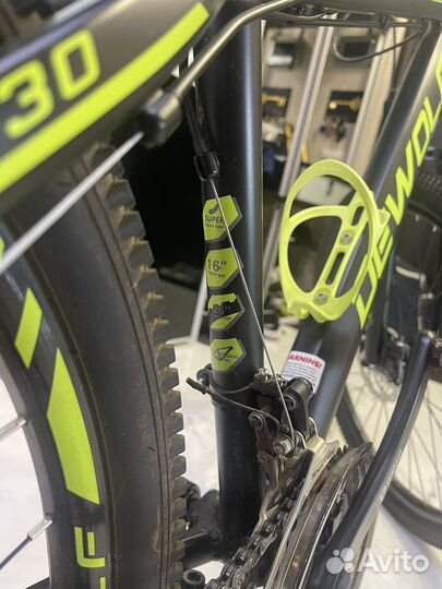 Велосипед горный Dewolf 26r