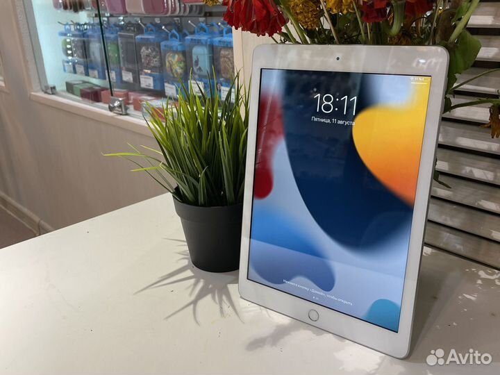 iPad 6 2018 Silver 32gb Wi-Fi 97