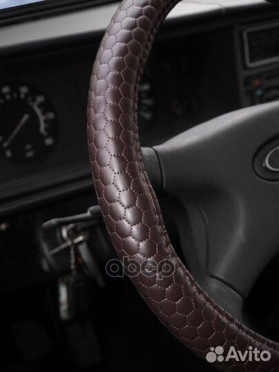 Оплетка из искусственной кожи с тиснением