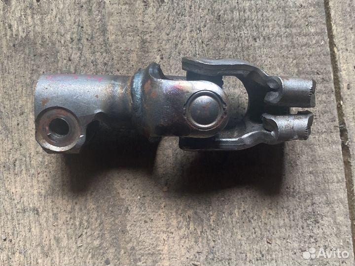 Рулевой карданчик caldina