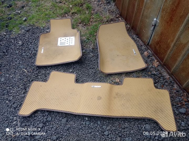Продам ковры в авто