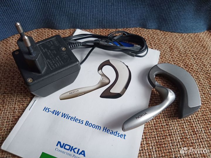 Bluetooth-гарнитура Nokia HS-4W
