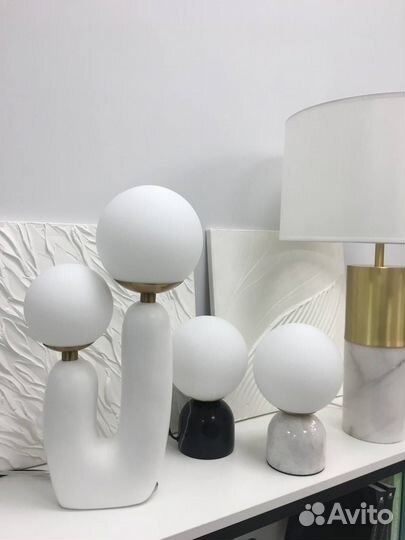 Лампа настольная