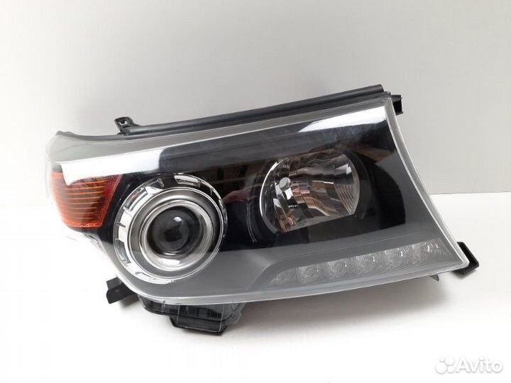 Фара правая Toyota Land Cruiser 200 2012-2015