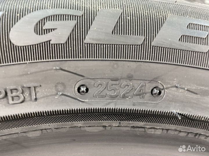 Triangle IcelynX TI501 215/55 R17 101T