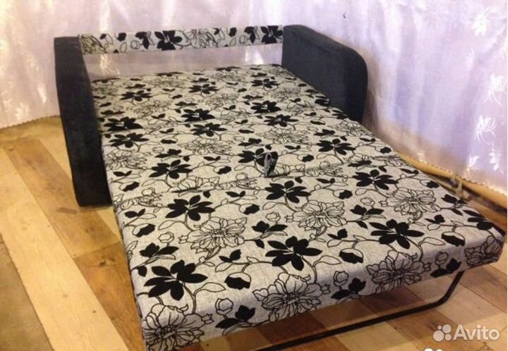 Диван кровать Чебурашка