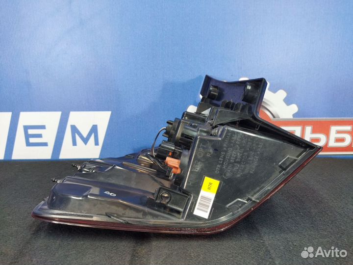 Фонарь правый внешний Kia Mohave