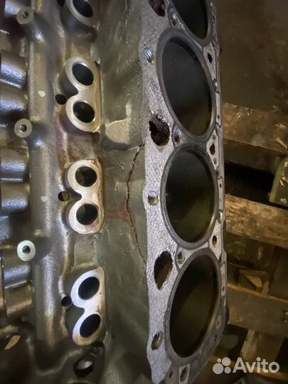 Блок двигателя меркрузер mercruiser 5.0