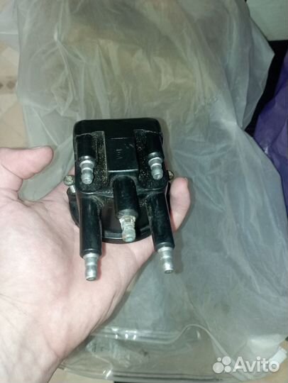 Трамблер Renault Laguna 1995